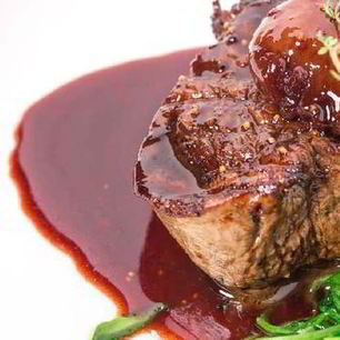 Рецепт Сочной говядины с джемом из красной смородины