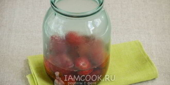 Рецепт клубничного компота на зиму в литровых банках