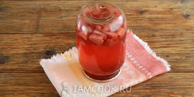Рецепт клубничного компота с лимонной кислотой на зиму