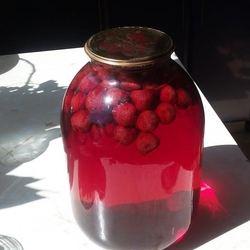 Рецепт Компота из клубники на зиму