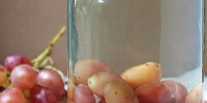 Рецепт компота из красного винограда на зиму