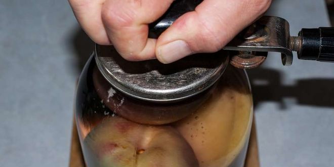 Рецепт компота из персиков на зиму