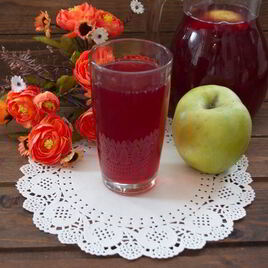 Рецепт Компота из вишни с яблоками