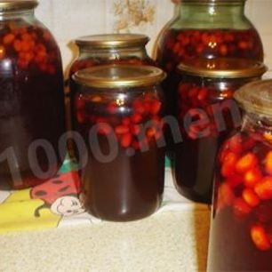 Рецепт Компота из яблок и черноплодной рябины на зиму