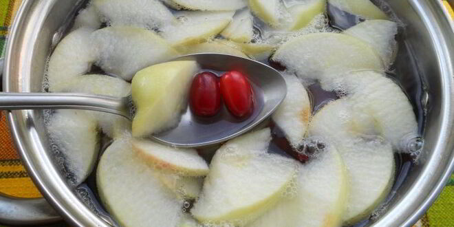 Рецепт компота из яблок и кизила с мятой