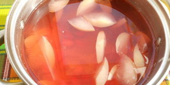 Рецепт компота из яблок и кизила с мятой