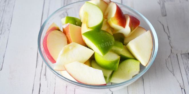 Рецепт компота из яблок и клюквы