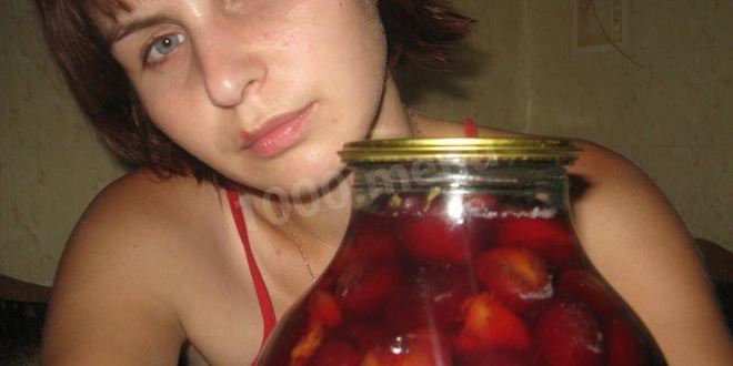 Рецепт сливового компота из сливы с косточками