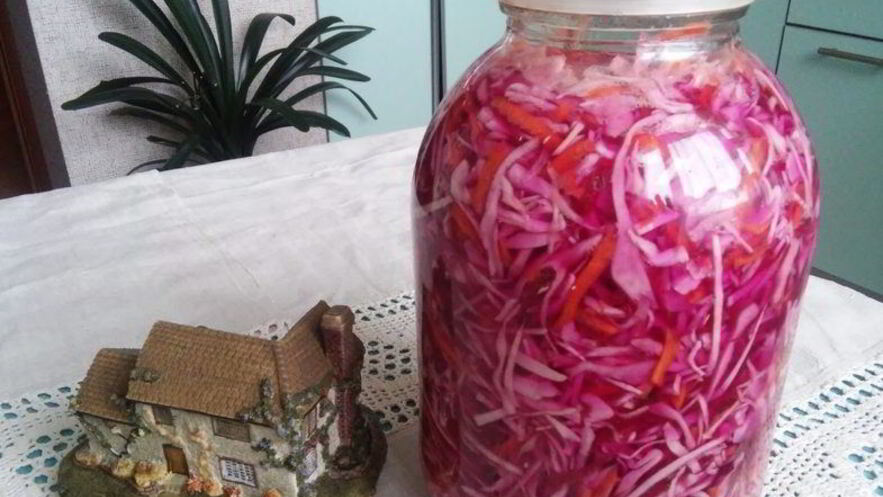 Рецепт маринованной капусты с чесноком