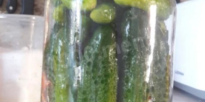 Рецепт маринованных огурцов в банках с гвоздикой