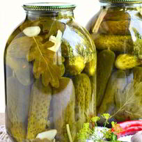 Огурцы маринованные с зернами горчицы и паприкой на зиму