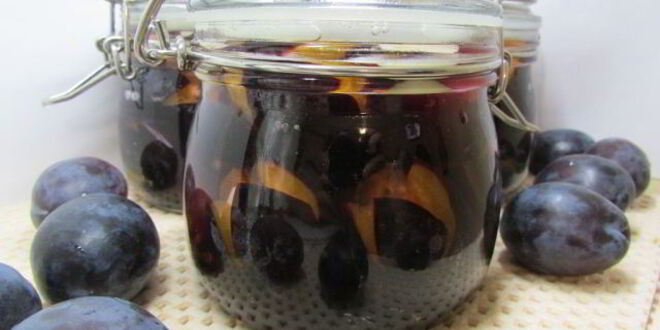 Рецепт слив, маринованных с чесноком