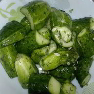 Рецепт Быстрых малосольных огурцов в пакете с чесноком