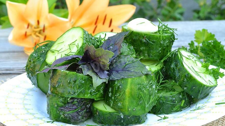 Рецепт малосольных огурцов за 5 минут в мешке