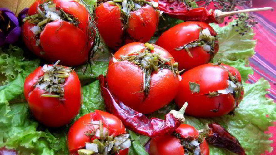 Рецепт малосольных помидоров суточных