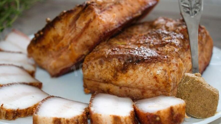 Рецепт сала в луковой шелухе с чесноком