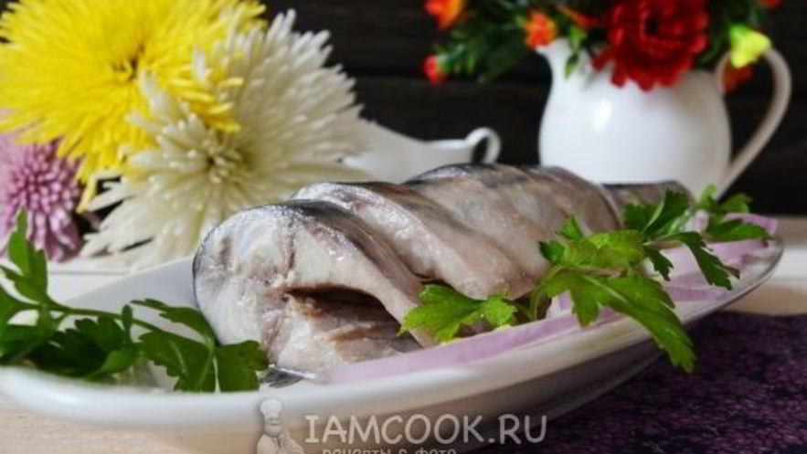 Рецепт скумбрии малосольной