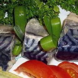 Рецепт Слабосоленой скумбрии по-домашнему