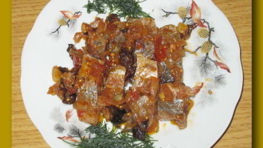 Рецепт соленой сельди под соусом