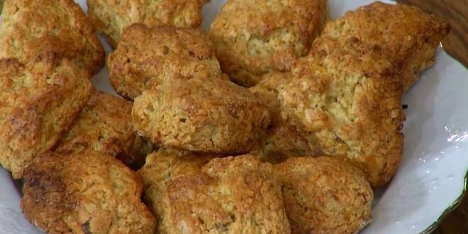 Рецепт булочек с курагой и имбирным вареньем