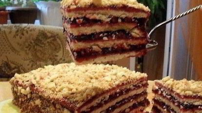 Рецепт Простого тортика с брусничным вареньем