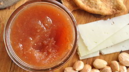 Рецепт Варенья из айвы с лимоном и орехами