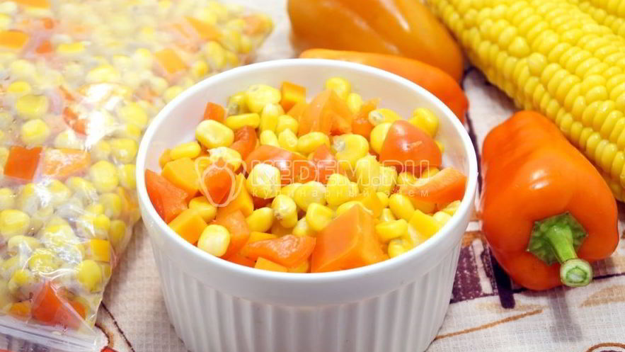 Рецепт заморозки овощей на зиму для гарнира с кукурузой