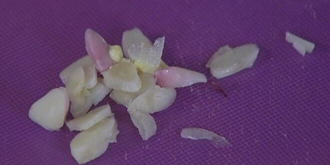 Рецепт брускетты с белыми грибами, чили и розмарином