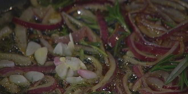 Рецепт брускетты с белыми грибами, чили и розмарином
