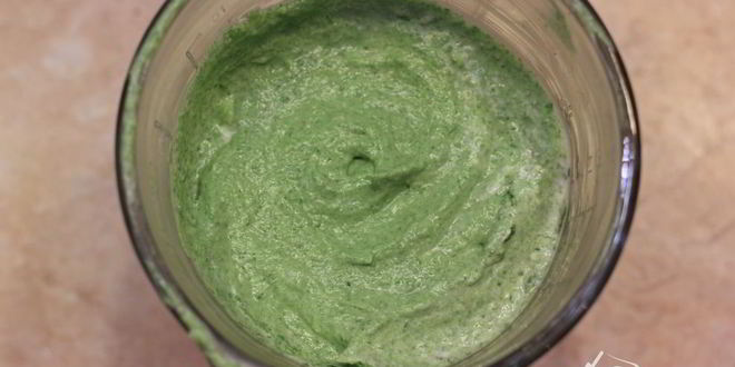 Рецепт брускетты с фасолью, рикоттой, шпинатом и яйцом-пашот