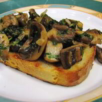 Брускетта с грибами