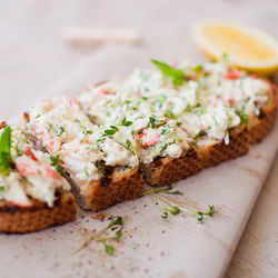 Рецепт Брускетты с крабом