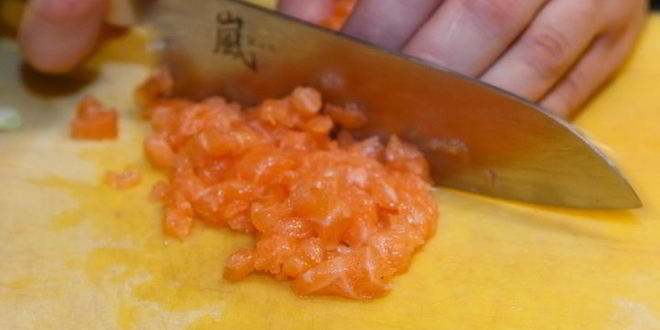 Рецепт брускетты с лососем и сливочным сыром