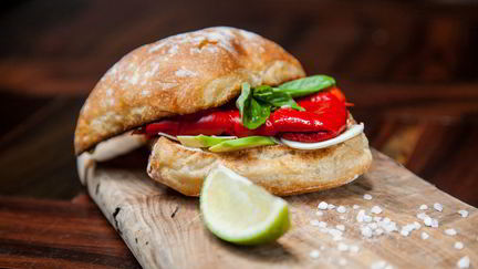 Рецепт Брускетты с печеным болгарским перцем