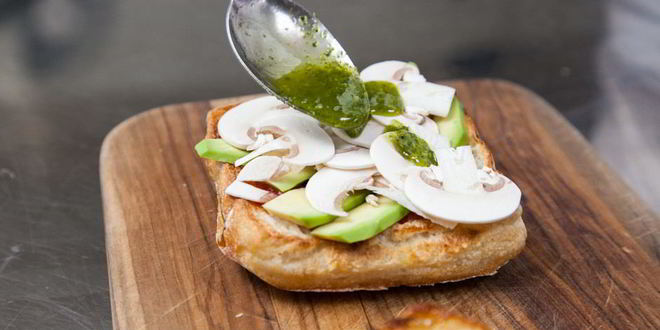 Рецепт брускетты с печеным болгарским перцем