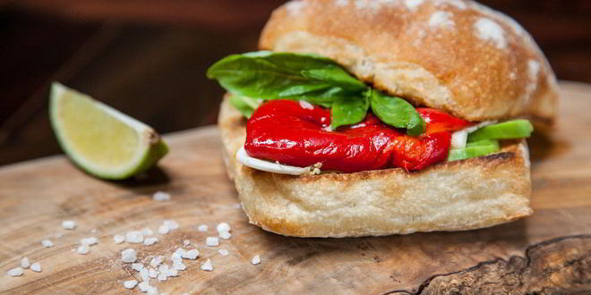 Рецепт брускетты с печеным болгарским перцем