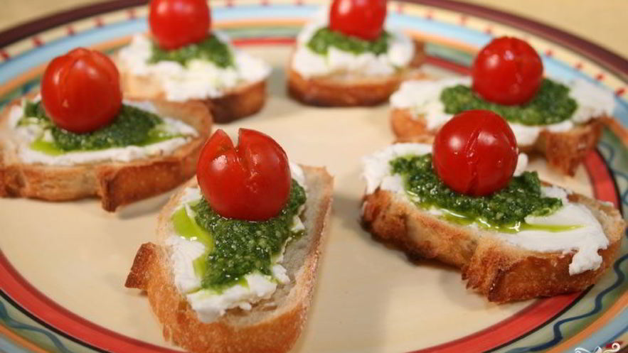 Рецепт брускетты с песто
