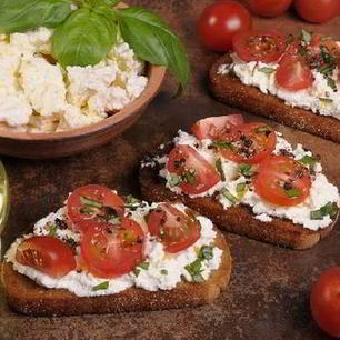Рецепт Брускетты с помидорами и творожным сыром