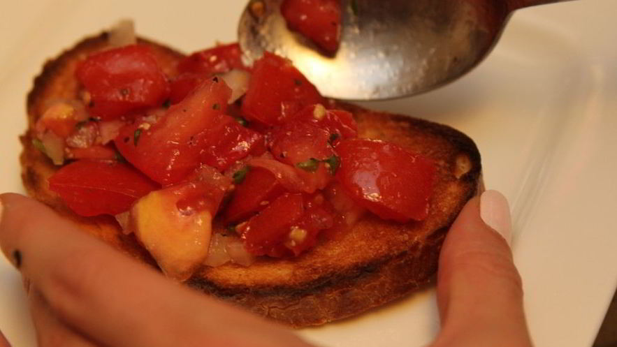Рецепт брускетты с помидорами