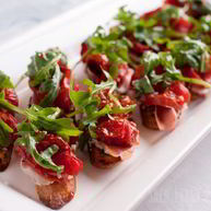 Рецепт Брускетты с прошутто