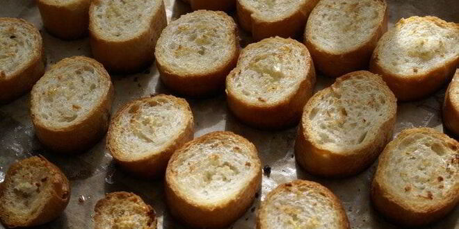 Рецепт брускетты с томатами и авокадо