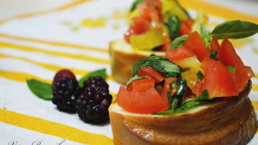 Рецепт брускетты с томатами