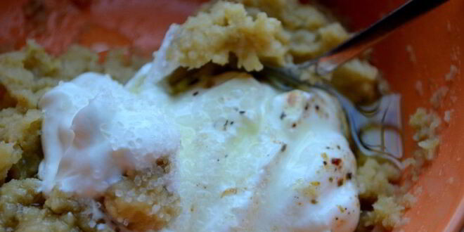 Рецепт брускетты с запеченным корнем сельдерея и оливками