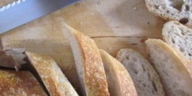 Рецепт брускетты с зеленью и козьим сыром