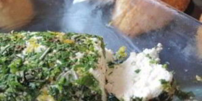 Рецепт брускетты с зеленью и козьим сыром