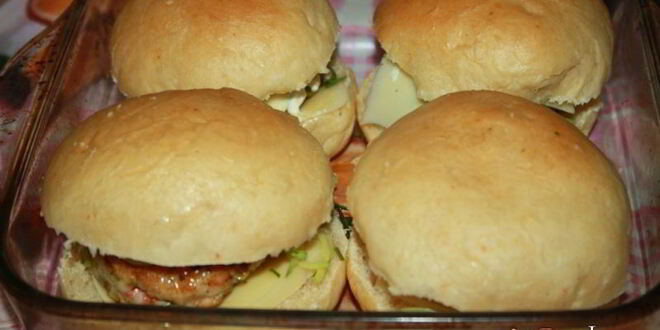 Рецепт домашних чикенбургеров
