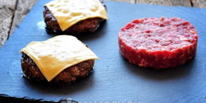 Рецепт домашнего бургера за 15 минут