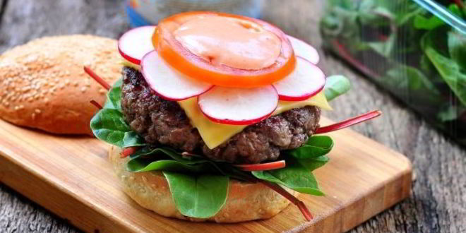 Рецепт домашнего бургера за 15 минут