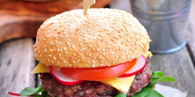 Рецепт домашнего бургера за 15 минут