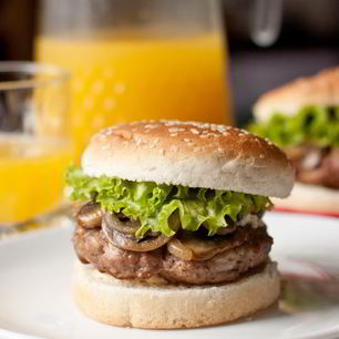 Рецепт Гамбургеров с голубым сыром и грибами